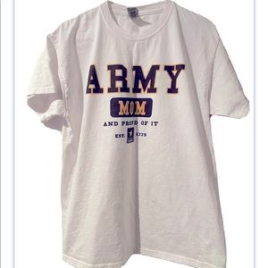 Proud Army Mom T-Shirt